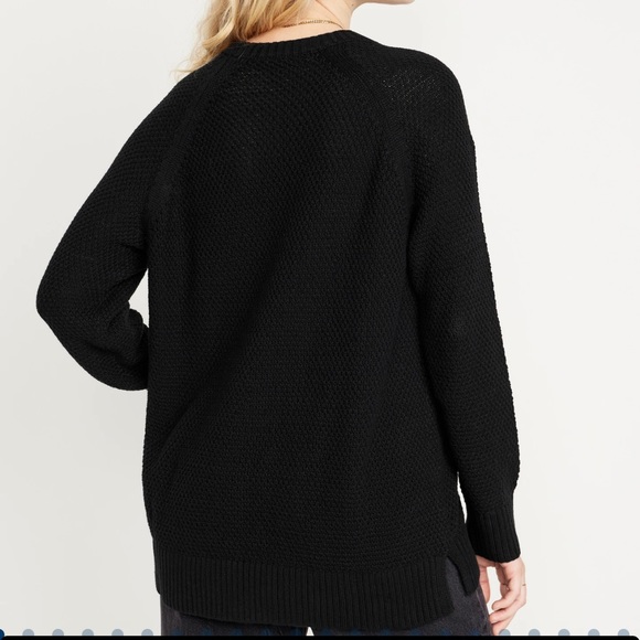 NWT OLD NAVY Textured Pullover Tunic Sweater Color: Black Jack   SIZE. MEDIUM - Picture 3 of 6
